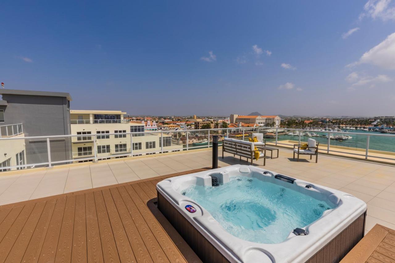 Warm Nicely Decorated Unit Unbeatable Location Oranjestad Luaran gambar