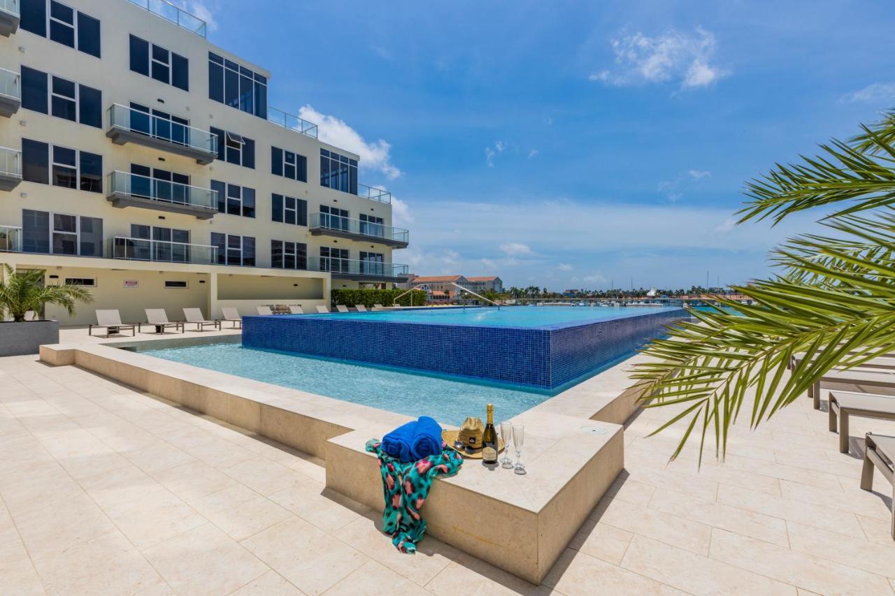 Warm Nicely Decorated Unit Unbeatable Location Oranjestad Luaran gambar